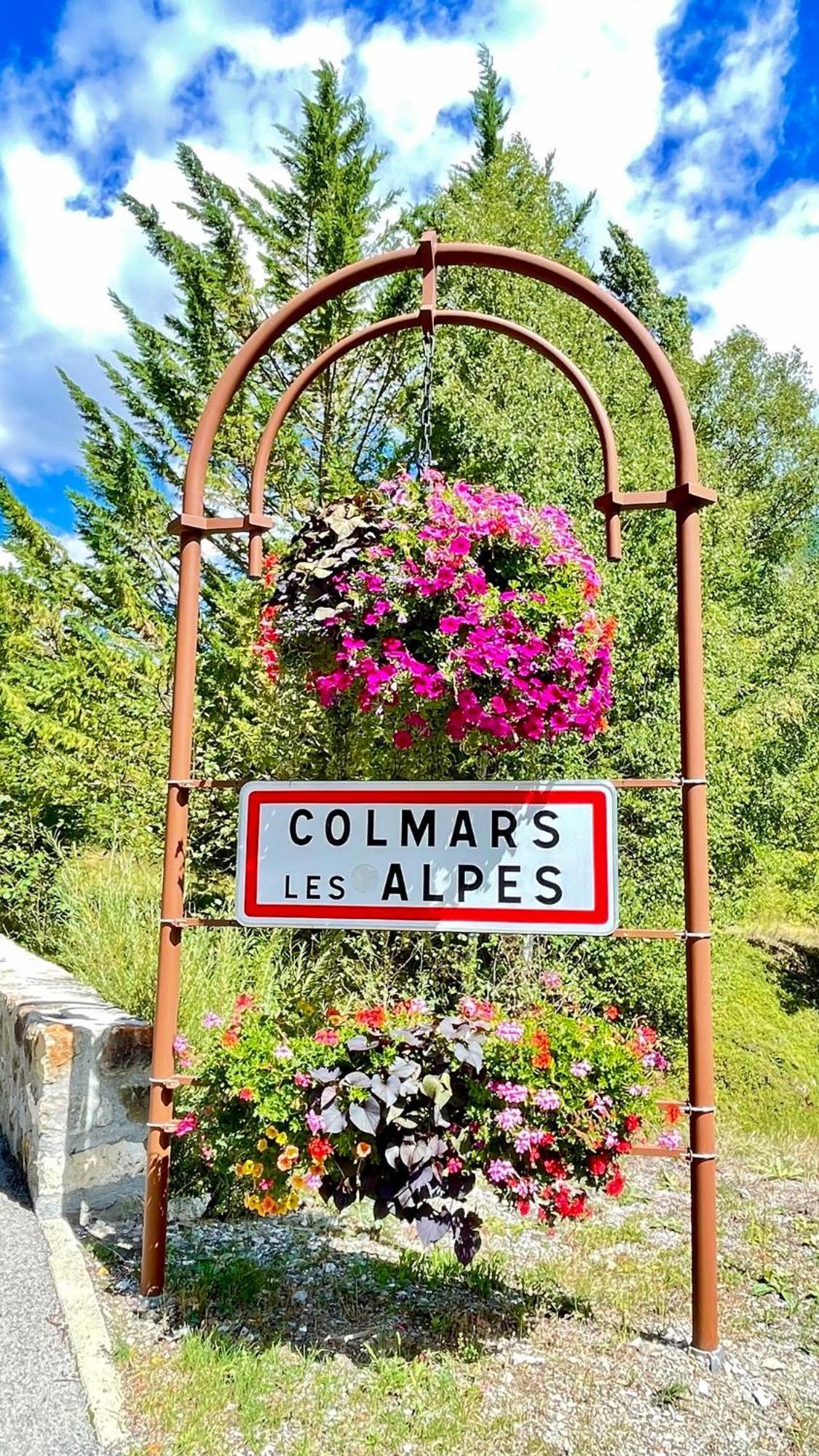 Maison Familiale Des Remparts Colmars Exteriör bild